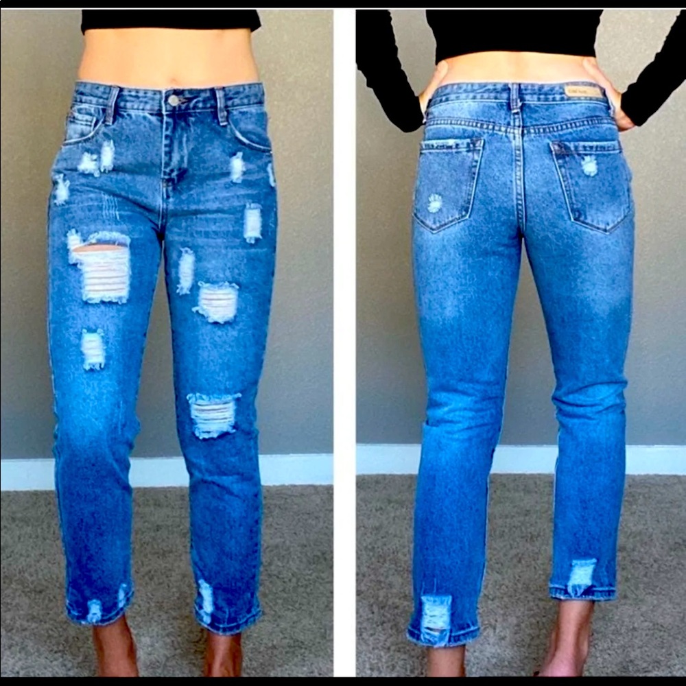 Distressed Mom Ankle Jeans